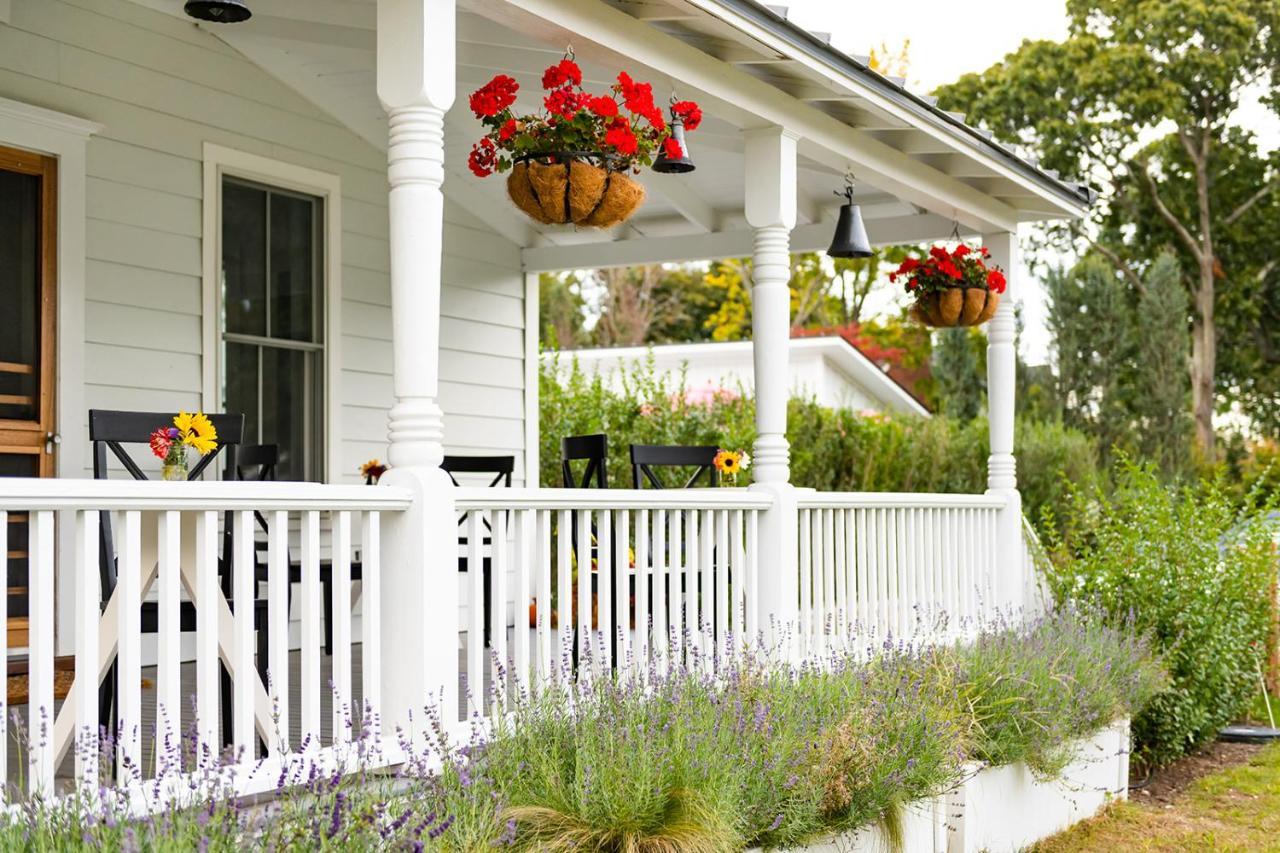 Seven Resort Style Inn Near Beach Shelter Island Heights Exterior photo