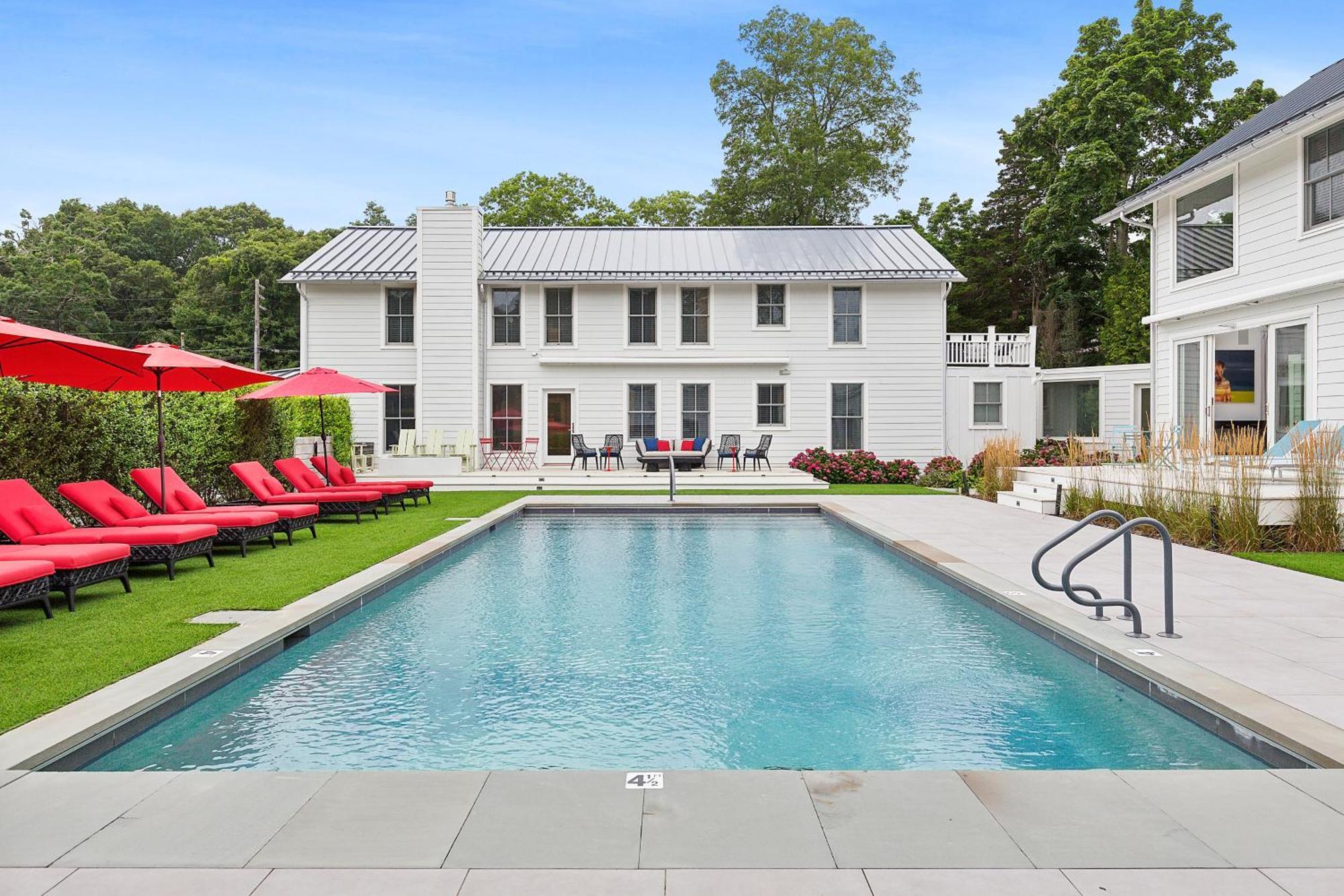 Seven Resort Style Inn Near Beach Shelter Island Heights Exterior photo